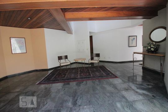 Hall de apartamento para alugar com 4 quartos, 216m² em Santana, São Paulo