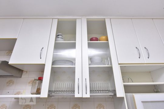 Cozinha - Armários de apartamento à venda com 2 quartos, 62m² em Jardim Guanabara, Rio de Janeiro