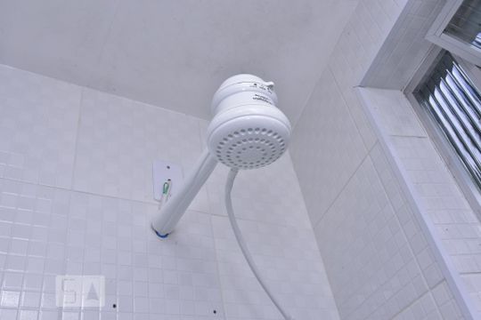Banheiro de apartamento à venda com 2 quartos, 62m² em Jardim Guanabara, Rio de Janeiro