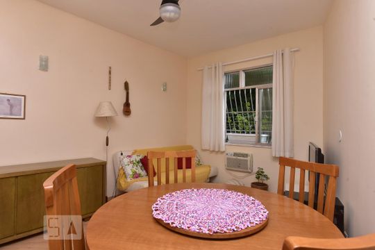 Sala de apartamento à venda com 2 quartos, 62m² em Jardim Guanabara, Rio de Janeiro