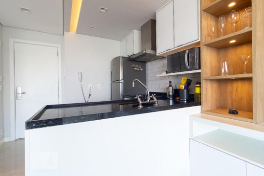 Cozinha de apartamento à venda com 2 quartos, 58m² em Brooklin Paulista, São Paulo