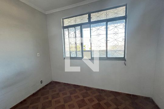 Quarto de casa para alugar com 1 quarto, 36m² em Todos Os Santos, Rio de Janeiro