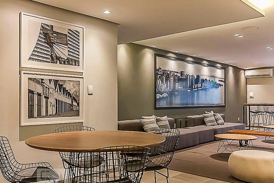 Hall de Entrada de kitnet/studio à venda com 1 quarto, 20m² em Centro Histórico, Porto Alegre