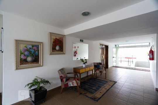 Hall social de apartamento para alugar com 2 quartos, 62m² em Vila Parque Jabaquara, São Paulo