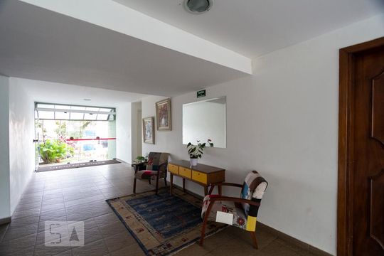 Hall social de apartamento para alugar com 2 quartos, 62m² em Vila Parque Jabaquara, São Paulo