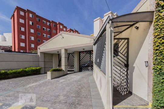 Fachada do Condomínio de apartamento para alugar com 2 quartos, 58m² em Vila Eldízia, Santo André