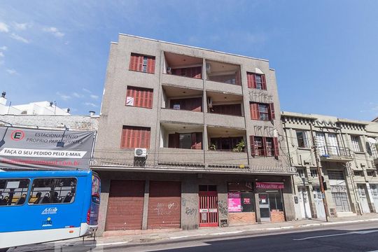 Fachada de apartamento para alugar com 2 quartos, 55m² em Floresta, Porto Alegre