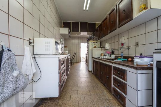 Cozinha de casa à venda com 3 quartos, 300m² em Cidade Monções, São Paulo