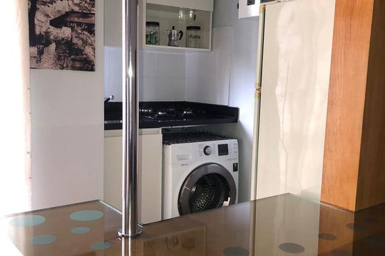 Cozinha de apartamento para alugar com 1 quarto, 33m² em Vila Suzana, São Paulo