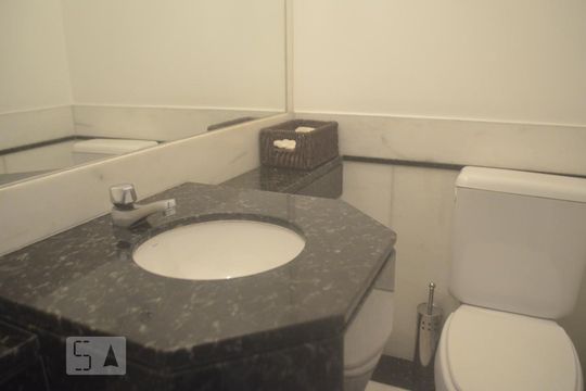 Banheiro de apartamento à venda com 4 quartos, 150m² em Vila Andrade, São Paulo