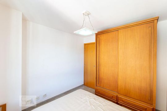 Quarto  de apartamento para alugar com 1 quarto, 60m² em Ingá, Niterói