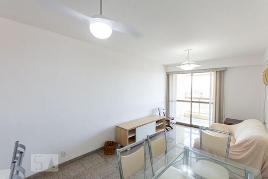 Sala de apartamento para alugar com 1 quarto, 60m² em Ingá, Niterói