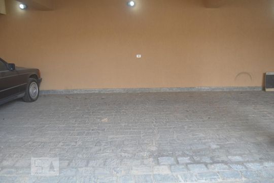 Garagem de casa de condomínio para alugar com 2 quartos, 120m² em Jardim Leonor, São Paulo
