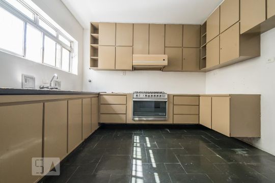 Cozinha de casa à venda com 3 quartos, 370m² em Campo Belo, São Paulo