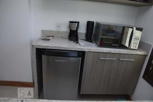 Cozinha de kitnet/studio à venda com 1 quarto, 35m² em Jacarepaguá, Rio de Janeiro