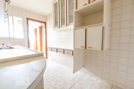Cozinha de apartamento para alugar com 3 quartos, 84m² em Freguesia do Ó, São Paulo