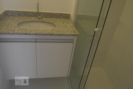 Banheiro de apartamento à venda com 2 quartos, 64m² em Jardim Parque Morumbi, São Paulo