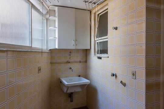 Área de Serviço de apartamento para alugar com 3 quartos, 140m² em Santo Antônio, Belo Horizonte