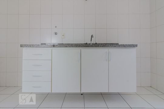 Cozinha de apartamento para alugar com 2 quartos, 75m² em Jardim Santo Antônio, Santo André