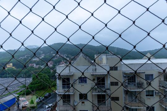 Vista do Quarto 1 de apartamento à venda com 2 quartos, 52m² em Sapê, Niterói