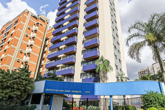 Fachada de apartamento para alugar com 1 quarto, 50m² em Cambuí, Campinas