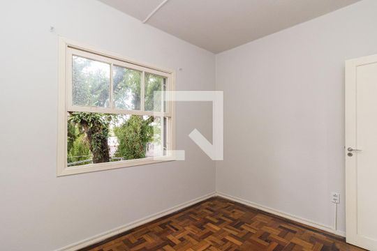 Quarto 2 de apartamento para alugar com 2 quartos, 65m² em São Geraldo, Porto Alegre