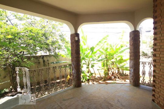 Varanda Externa/Interna de casa à venda com 7 quartos, 900m² em Setor Oeste, Goiânia