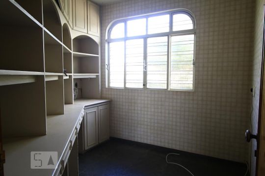 Escritório de casa à venda com 7 quartos, 900m² em Setor Oeste, Goiânia