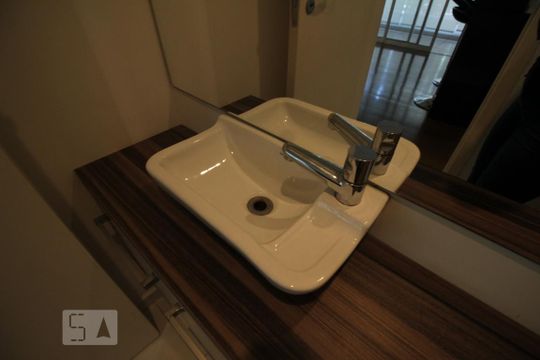 Pia de apartamento para alugar com 2 quartos, 84m² em Vila Andrade, São Paulo