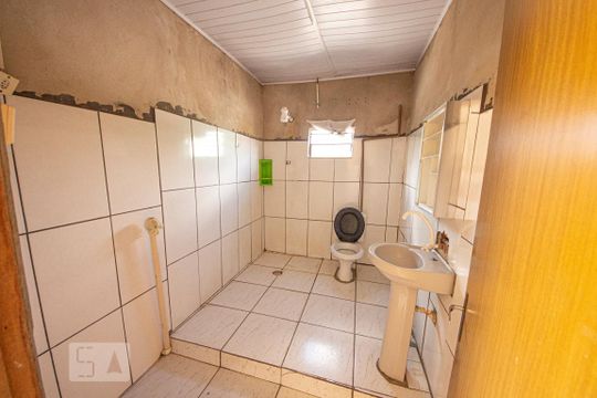 Banheiro de casa à venda com 5 quartos, 175m² em Canudos, Novo Hamburgo
