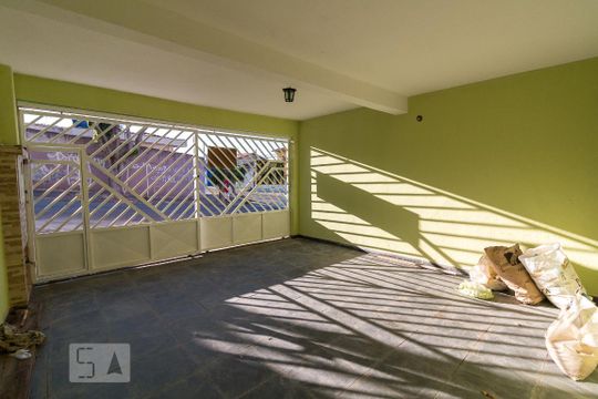 Garagem de casa à venda com 3 quartos, 150m² em Jardim Santa Cecília, Guarulhos