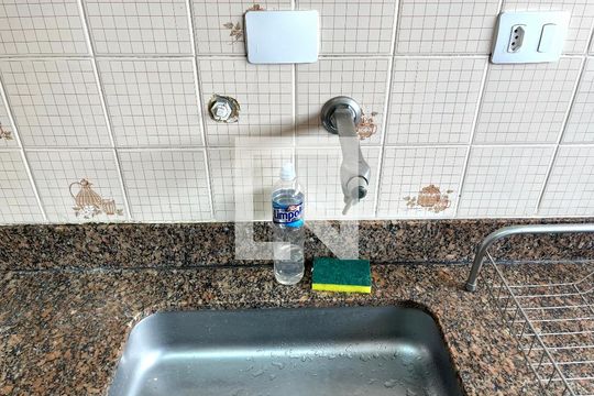 Cozinha de apartamento para alugar com 2 quartos, 77m² em Parque Imperial, São Paulo