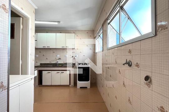 Área de Serviço de apartamento para alugar com 2 quartos, 77m² em Parque Imperial, São Paulo