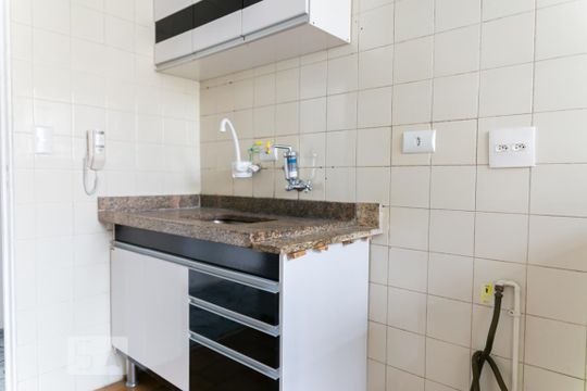 Cozinha de apartamento à venda com 2 quartos, 65m² em Jardim São Savério, São Paulo