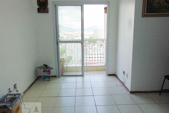 Sala de apartamento à venda com 2 quartos, 48m² em Del Castilho, Rio de Janeiro