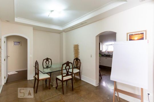 Sala de casa para alugar com 8 quartos, 400m² em Jardim Londrina, São Paulo