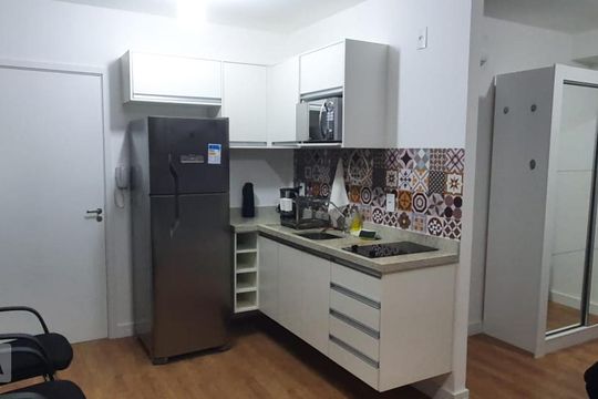 Cozinha de kitnet/studio à venda com 1 quarto, 35m² em Real Parque, São Paulo