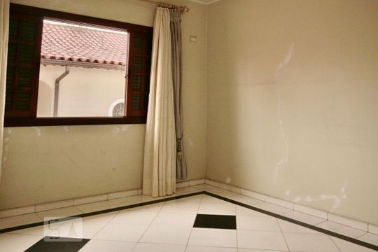 Suíte 1 de casa para alugar com 4 quartos, 550m² em Jardim Maia, Guarulhos