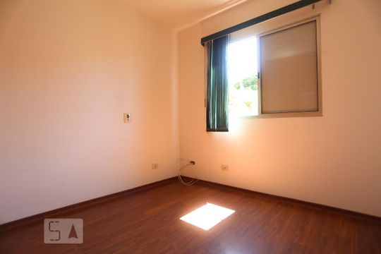 Quarto 1 de apartamento à venda com 2 quartos, 56m² em Jardim Roberto, Osasco