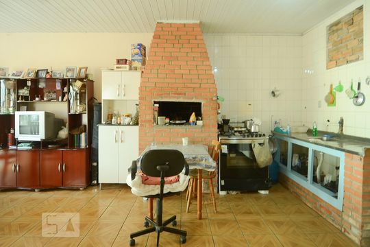 Cozinha de casa à venda com 1 quarto, 70m² em Partenon, Porto Alegre