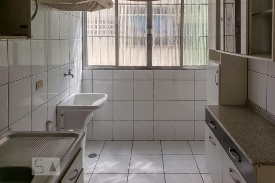 Cozinha de apartamento à venda com 2 quartos, 64m² em Jardim Cristin Alice, Guarulhos