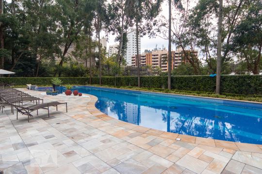 Área comum - Piscina de kitnet/studio para alugar com 1 quarto, 50m² em Vila Andrade, São Paulo