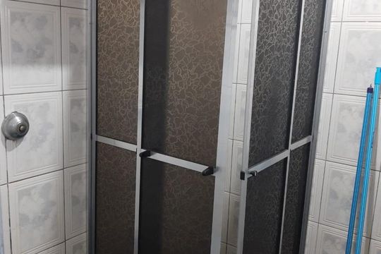 Banheiro de apartamento à venda com 1 quarto, 32m² em Liberdade, São Paulo