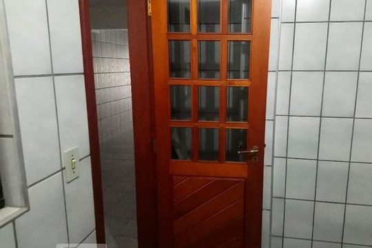 Casa à venda com 3 quartos, 275m² em Vila Paulicéia, São Paulo