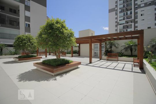 Área comum de apartamento para alugar com 2 quartos, 60m² em Continental, Osasco