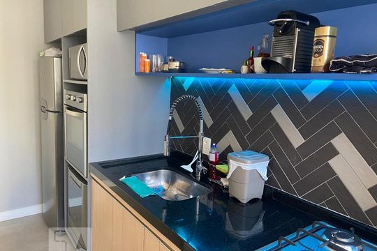Cozinha de apartamento para alugar com 2 quartos, 60m² em Continental, Osasco