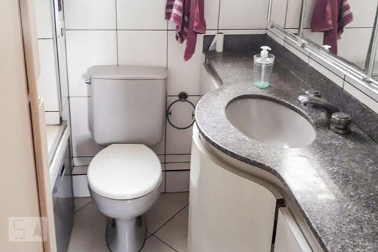 Banheiro de apartamento à venda com 3 quartos, 75m² em Vila Monumento, São Paulo