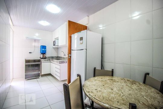 Cozinha de apartamento para alugar com 3 quartos, 85m² em São Lucas, Belo Horizonte