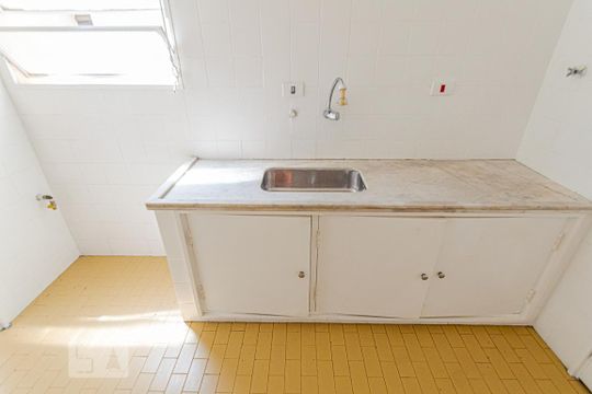 Cozinha de apartamento à venda com 2 quartos, 80m² em Vila Buarque, São Paulo