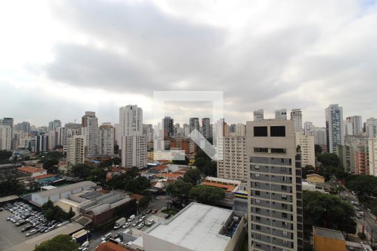 Vista da Suíte de kitnet/studio à venda com 1 quarto, 43m² em Vila Olímpia, São Paulo